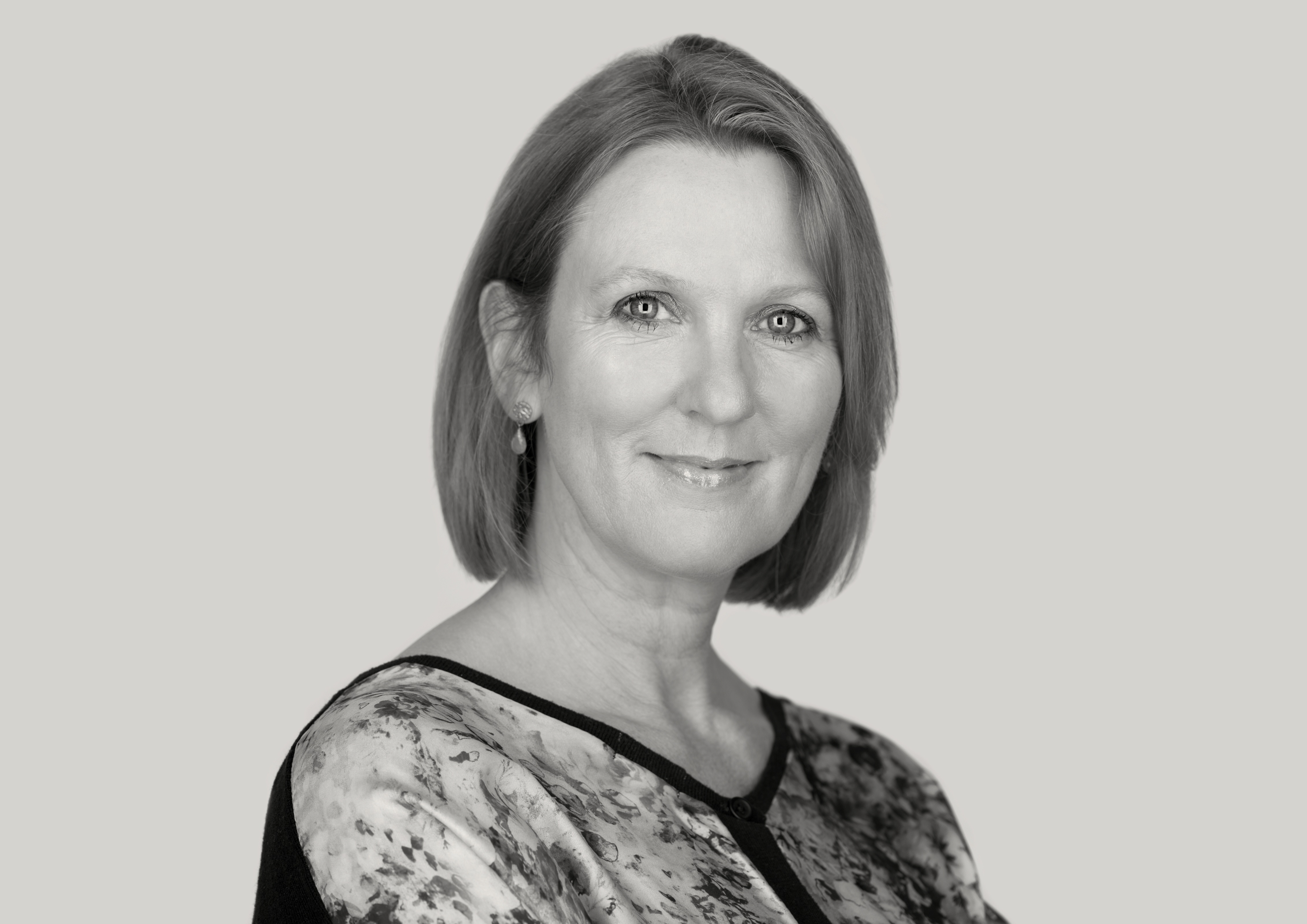 Annemarie Neary author pic