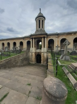 BromptonCemeteryCatacombEntrance